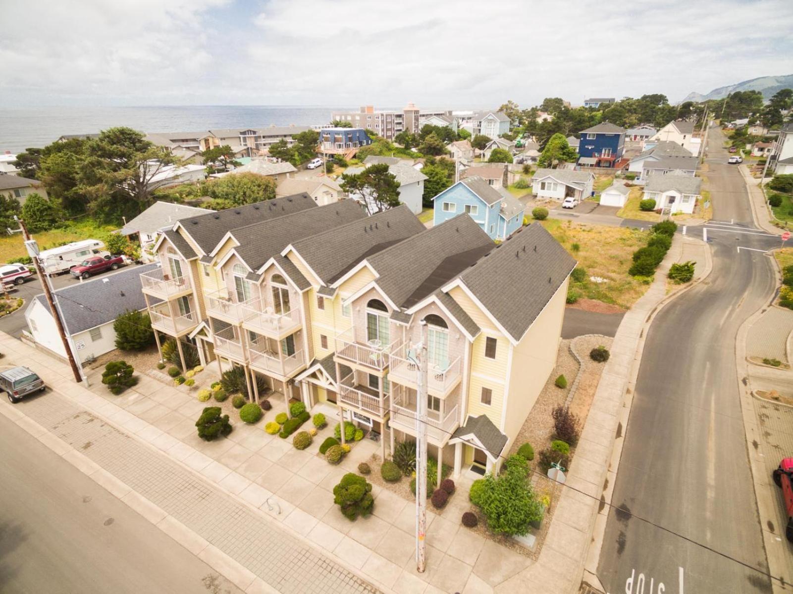 The White Turtle Villa Lincoln City Esterno foto